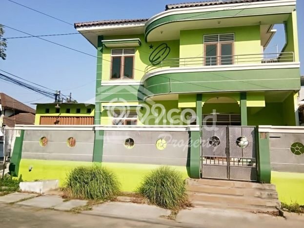 Lokasi terbaik! Rumah siap pakai disewakan di Semarang Tengah LB 125m2 Lokasi terbaik! Rumah siap pakai disewakan di Semarang Tengah LB 125m2
