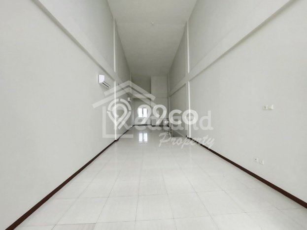 LOKASI PREMIUM! Ruko Area Komersial di Tawangmas, Luas 192m2m², Siap Operasional LOKASI PREMIUM! Ruko Area Komersial di Tawangmas, Luas 192m2m², Siap Operasional