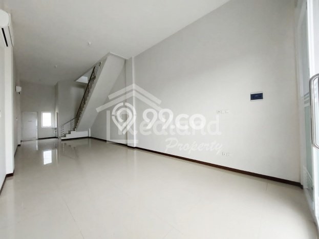 LOKASI PREMIUM! Ruko Area Komersial di Tawangmas, Luas 192m2m², Siap Operasional LOKASI PREMIUM! Ruko Area Komersial di Tawangmas, Luas 192m2m², Siap Operasional