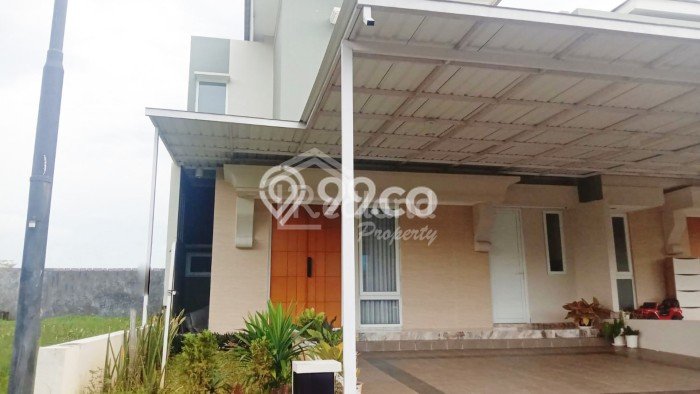 Rumah Luxury Modern Tanpa Renovasi di BSB City Semarang Rumah Luxury Modern Tanpa Renovasi di BSB City Semarang