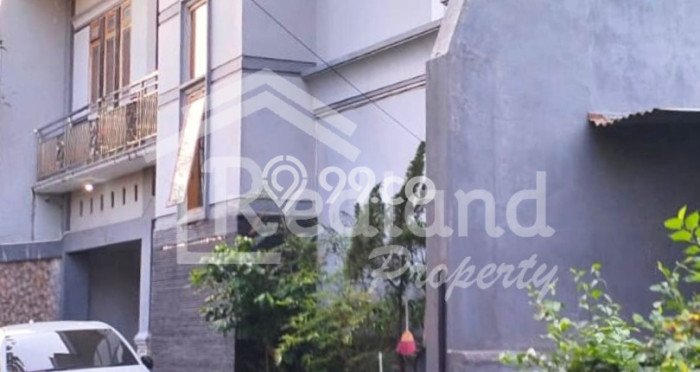 Rumah Kost untuk Dijual di Semarang Selatan dengan 16 KT, 5 KM, Luas 434m2 Rumah Kost untuk Dijual di Semarang Selatan dengan 16 KT, 5 KM, Luas 434m2
