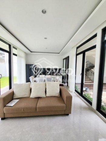 Disewakan! Rumah 4 Kamar Tidur &
3 Kamar Mandi di BSB City, Semarang Disewakan! Rumah 4 Kamar Tidur &
3 Kamar Mandi di BSB City, Semarang