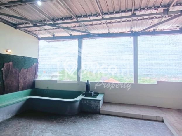 Hunian Cantik Modern Lb 235m2 di Ngaliyan, Semarang Hunian Cantik Modern Lb 235m2 di Ngaliyan, Semarang