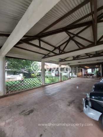 Rumah Luxury Modern Siap Huni di Ragunan Jakarta Selatan Rumah Luxury Modern Siap Huni di Ragunan Jakarta Selatan