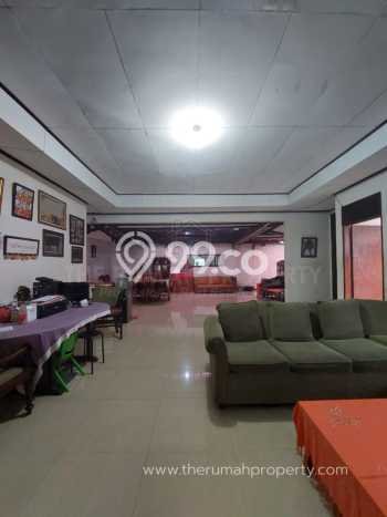 Rumah Luxury Modern Siap Huni di Ragunan Jakarta Selatan Rumah Luxury Modern Siap Huni di Ragunan Jakarta Selatan