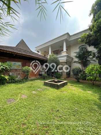 Rumah Elit Modern Siap Huni di Simprug Jakarta Selatan Rumah Elit Modern Siap Huni di Simprug Jakarta Selatan
