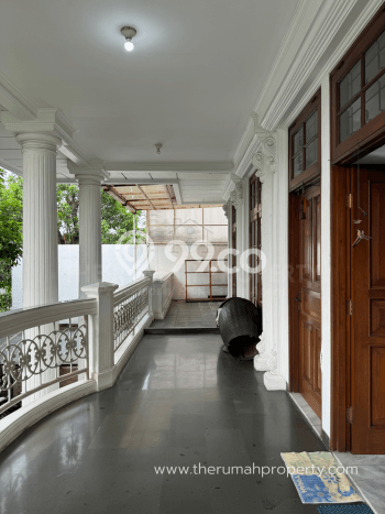 Rumah Elit LB 700m2 Siap Pakai Desain Elegan di Ragunan, Jakarta Selatan Rumah Elit LB 700m2 Siap Pakai Desain Elegan di Ragunan, Jakarta Selatan