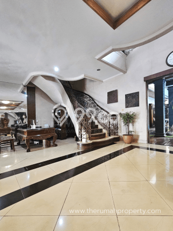 Hotel Strategis di , Luas 1400m2m², Kawasan Komersial Hotel Strategis di , Luas 1400m2m², Kawasan Komersial