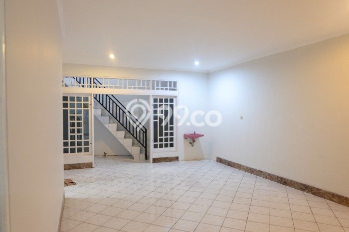 Jual Rumah Bagus Siap Huni LB 140m2 di Cibodas, Tangerang Jual Rumah Bagus Siap Huni LB 140m2 di Cibodas, Tangerang