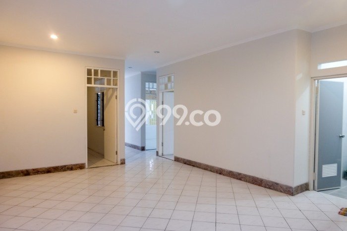 Jual Rumah Bagus Siap Huni LB 140m2 di Cibodas, Tangerang Jual Rumah Bagus Siap Huni LB 140m2 di Cibodas, Tangerang