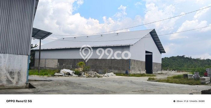 Gudang untuk disewa di Balikpapan Barat punya LT 900m2 & LB 900m2 harga sewa kompetitif Gudang untuk disewa di Balikpapan Barat punya LT 900m2 & LB 900m2 harga sewa kompetitif