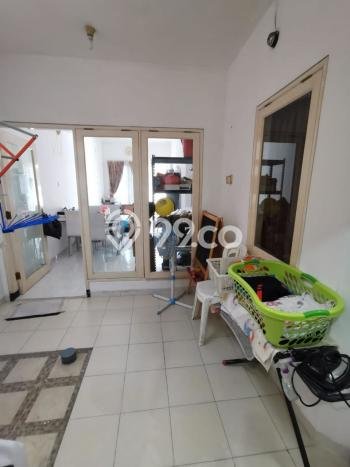 Jual Rumah Bagus Siap Huni LB 70m2 di Rungkut, Surabaya Jual Rumah Bagus Siap Huni LB 70m2 di Rungkut, Surabaya
