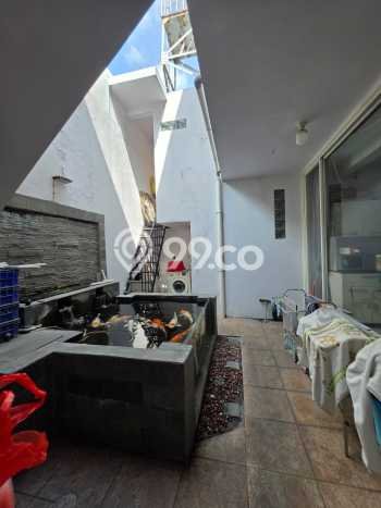 Dijual Rumah Premium dengan Fasilitas Sekitar Komplit di Sukolilo, Surabaya Dijual Rumah Premium dengan Fasilitas Sekitar Komplit di Sukolilo, Surabaya