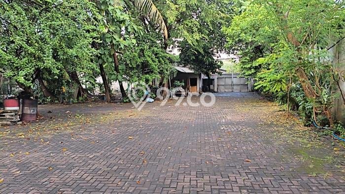 Unit Gudang Dijual di Kenjeran Surabaya Luas Bangunan 1800m2 Unit Gudang Dijual di Kenjeran Surabaya Luas Bangunan 1800m2