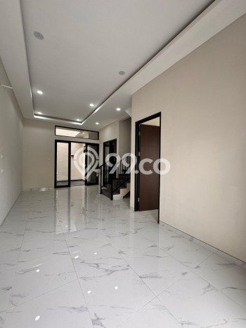 Jual Rumah Favorit Siap Huni LB 135m2 di Kenjeran, Surabaya Jual Rumah Favorit Siap Huni LB 135m2 di Kenjeran, Surabaya
