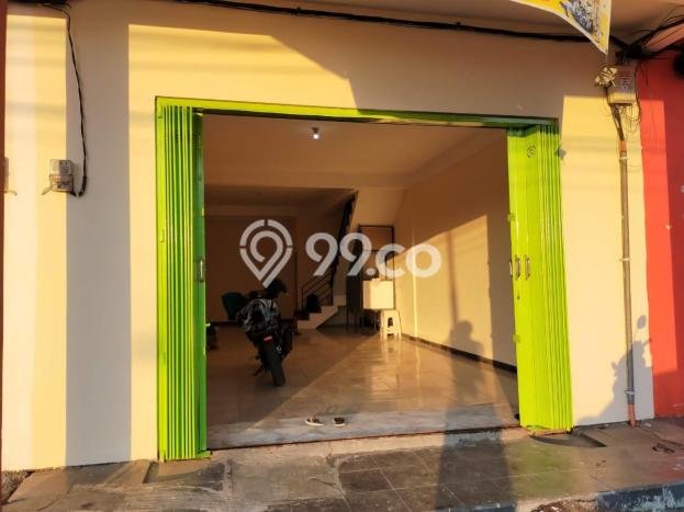 Ruko Dijual di Surabaya LT 54m2 & LB 108m2 Lokasi Terbaik! Ruko Dijual di Surabaya LT 54m2 & LB 108m2 Lokasi Terbaik!