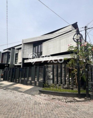 Dijual Hunian Mewah dengan Fasilitas Sekitar Komplit di Sukolilo, Surabaya Dijual Hunian Mewah dengan Fasilitas Sekitar Komplit di Sukolilo, Surabaya