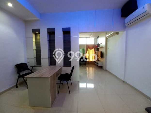 PELUANG EMAS! Ruko Kawasan Nagoya, Luas 65m², Potensi Sewa Tinggi PELUANG EMAS! Ruko Kawasan Nagoya, Luas 65m², Potensi Sewa Tinggi