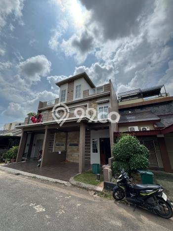Rumah Area Nyaman kawasan Batam Centre, Batam, LT 87m2m² LB 170m2m² Rumah Area Nyaman kawasan Batam Centre, Batam, LT 87m2m² LB 170m2m²