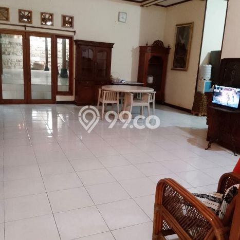 Sewa Rumah Harga Terjangkau di Setra Duta Bandung Punya 6 Kamar Tidur Sewa Rumah Harga Terjangkau di Setra Duta Bandung Punya 6 Kamar Tidur