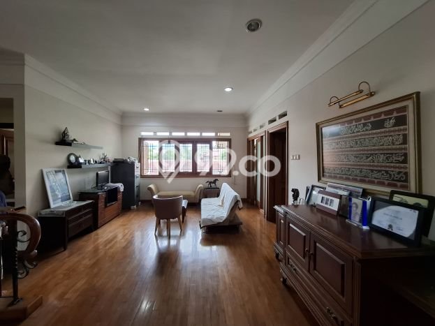 Jual Rumah Mewah Elegan Dengan View Cantik di Setra Indah, Bandung Jual Rumah Mewah Elegan Dengan View Cantik di Setra Indah, Bandung