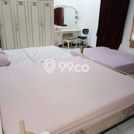 Sewa Rumah Harga Terjangkau di Setra Duta Bandung Punya 6 Kamar Tidur Sewa Rumah Harga Terjangkau di Setra Duta Bandung Punya 6 Kamar Tidur