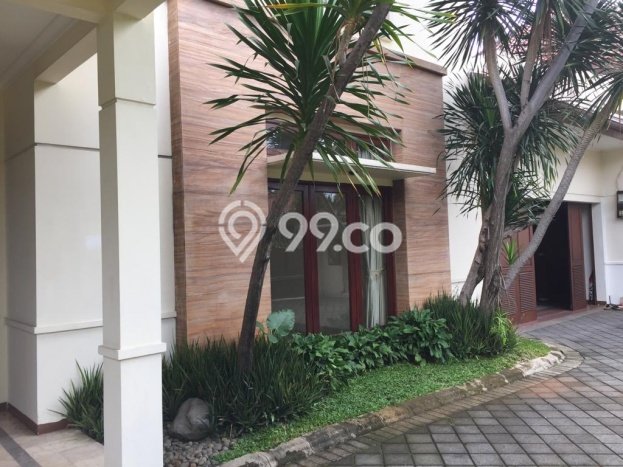 Rumah kawasan Kemang, Dekat Mall, LT 812m² Rumah kawasan Kemang, Dekat Mall, LT 812m²