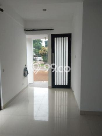 Rumah Strategis di Pondok Labu, 3 KM, Lingkungan Nyaman, LT 125m² LB 150m² Rumah Strategis di Pondok Labu, 3 KM, Lingkungan Nyaman, LT 125m² LB 150m²