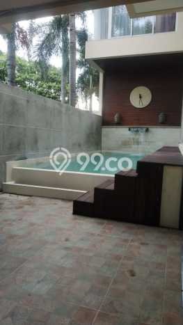 Ready to Use! Luxury House LT 180m2 Desain Elegan di Cipete Ready to Use! Luxury House LT 180m2 Desain Elegan di Cipete