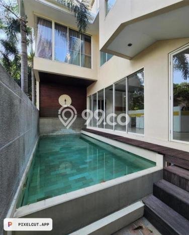 Ready to Use! Luxury House LT 180m2 Desain Elegan di Cipete Ready to Use! Luxury House LT 180m2 Desain Elegan di Cipete