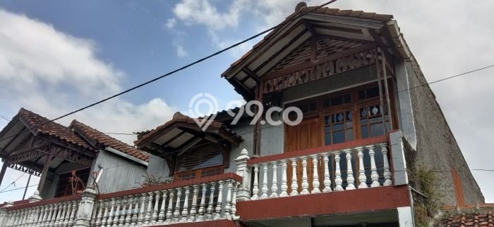 Dijual Rumah Strategis Bagus Punya 8 KT di Arcamanik Bandung SHM Dijual Rumah Strategis Bagus Punya 8 KT di Arcamanik Bandung SHM