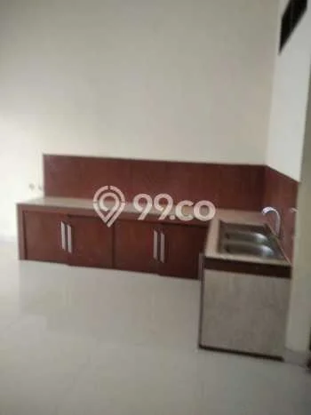 Disewakan! Rumah 4 Kamar Tidur &
2 Kamar Mandi di Buah Batu, Bandung Disewakan! Rumah 4 Kamar Tidur &
2 Kamar Mandi di Buah Batu, Bandung