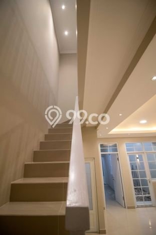 Dijual Rumah Strategis Bagus Punya 4 KT di Arcamanik Bandung SHM Dijual Rumah Strategis Bagus Punya 4 KT di Arcamanik Bandung SHM