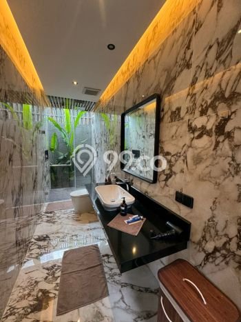 Vila di , Ukuran 325m2m², Akses ke berbagai fasilitas umum Vila di , Ukuran 325m2m², Akses ke berbagai fasilitas umum