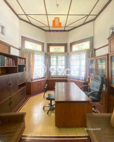 Rumah Mewah LB 184m2 Siap Pakai Desain Elegan di Wastukencana, Bandung Rumah Mewah LB 184m2 Siap Pakai Desain Elegan di Wastukencana, Bandung