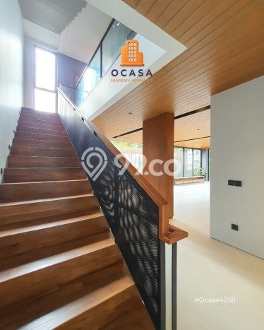 Rumah Luxury Modern Tanpa Renovasi di Kemang Jakarta Selatan Rumah Luxury Modern Tanpa Renovasi di Kemang Jakarta Selatan