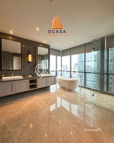 Hunian Apartemen Eksklusif untuk Dijual di Jakarta Selatan dengan 4 BR & 4 Kamar Mandi Hunian Apartemen Eksklusif untuk Dijual di Jakarta Selatan dengan 4 BR & 4 Kamar Mandi