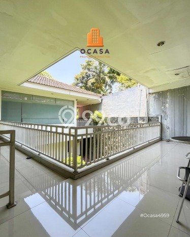 Unit Komersial Dijual di Jakarta Selatan LT 1779m2 & LB 1900m2 Unit Komersial Dijual di Jakarta Selatan LT 1779m2 & LB 1900m2
