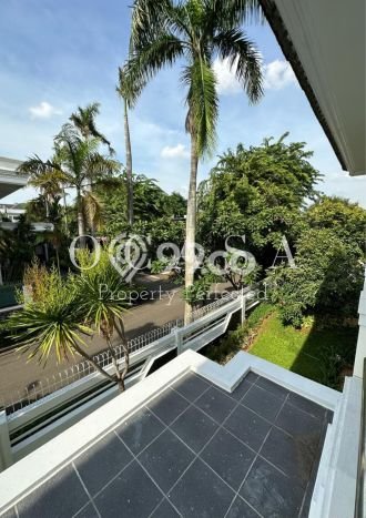 Ready to Use! Luxury House LT 719m2 Desain Modern di Permata Hijau Ready to Use! Luxury House LT 719m2 Desain Modern di Permata Hijau