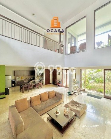 Rumah Elit Modern Tanpa Renovasi di Pondok Indah Jakarta Selatan Rumah Elit Modern Tanpa Renovasi di Pondok Indah Jakarta Selatan