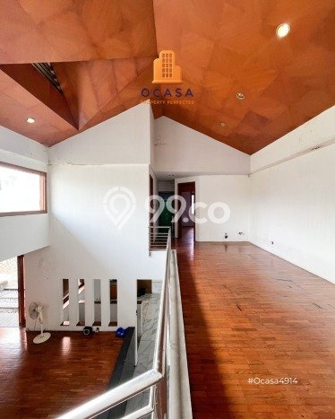 Rumah Luxury Modern Siap Huni di Bendungan Hilir Jakarta Pusat Rumah Luxury Modern Siap Huni di Bendungan Hilir Jakarta Pusat