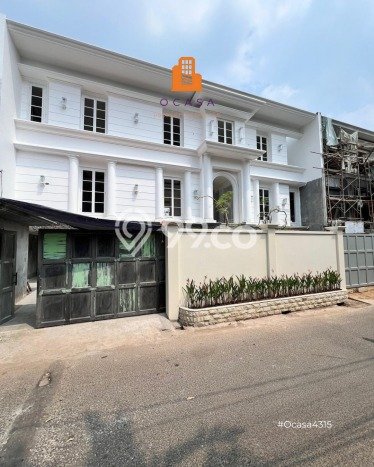 Hunian Elit LB 760m2 Siap Huni Desain Elegan di Kemang, Jakarta Selatan Hunian Elit LB 760m2 Siap Huni Desain Elegan di Kemang, Jakarta Selatan