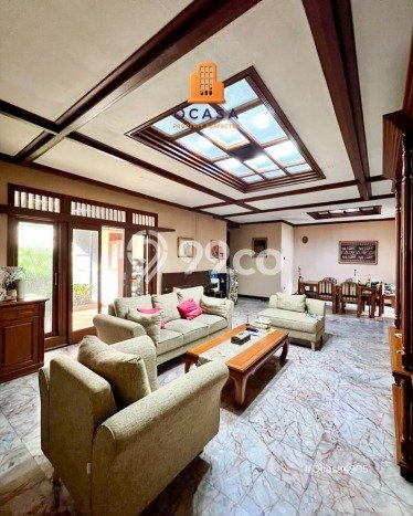 Ready to Use! Premium House LT 401m2 Desain Elegan di Senopati Ready to Use! Premium House LT 401m2 Desain Elegan di Senopati