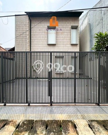 Lokasi terbaik! Rumah siap huni dikontrakkan di Menteng LB 230m2 Lokasi terbaik! Rumah siap huni dikontrakkan di Menteng LB 230m2