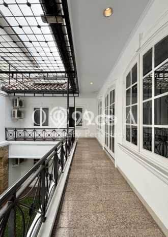 Dijual Rumah Mewah Exclusive di Kebayoran Baru, Jakarta Selatan Dijual Rumah Mewah Exclusive di Kebayoran Baru, Jakarta Selatan