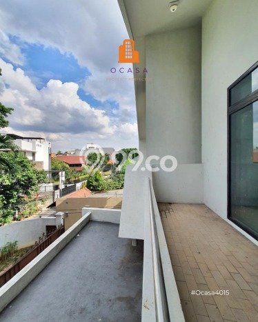 Rumah Luxury Modern Tanpa Renovasi di Kemang Jakarta Selatan Rumah Luxury Modern Tanpa Renovasi di Kemang Jakarta Selatan