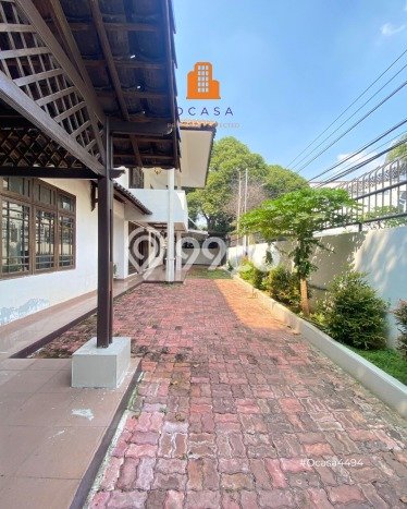 Disewakan Hunian Konsep Minimalis di Menteng Jakarta Pusat dengan 8 KT Disewakan Hunian Konsep Minimalis di Menteng Jakarta Pusat dengan 8 KT