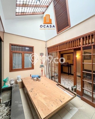 Ready to Use! Premium House LT 401m2 Desain Elegan di Senopati Ready to Use! Premium House LT 401m2 Desain Elegan di Senopati