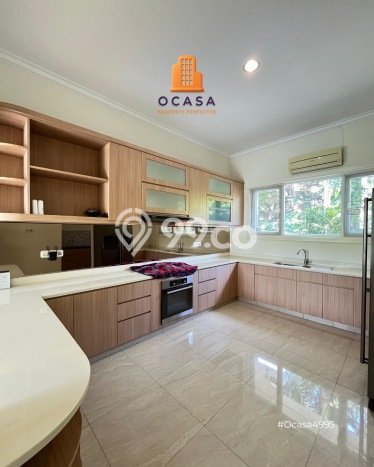 Disewakan Rumah Strategis di Kemang LT 1100m2 / LB 700m2 Siap Huni Disewakan Rumah Strategis di Kemang LT 1100m2 / LB 700m2 Siap Huni