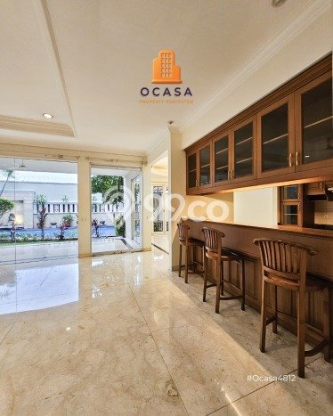 Dijual Rumah Mewah Elegan Dengan View Eksklusif di Pondok Indah, Jakarta Selatan Dijual Rumah Mewah Elegan Dengan View Eksklusif di Pondok Indah, Jakarta Selatan